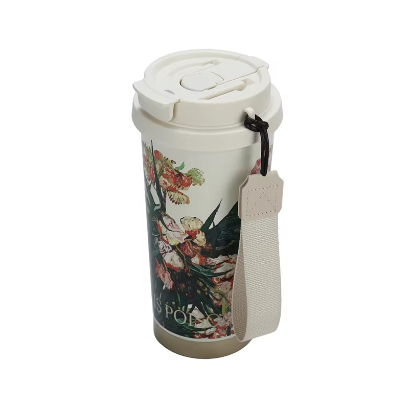 Coffee Mug Enhances Daily Drinking Ritual