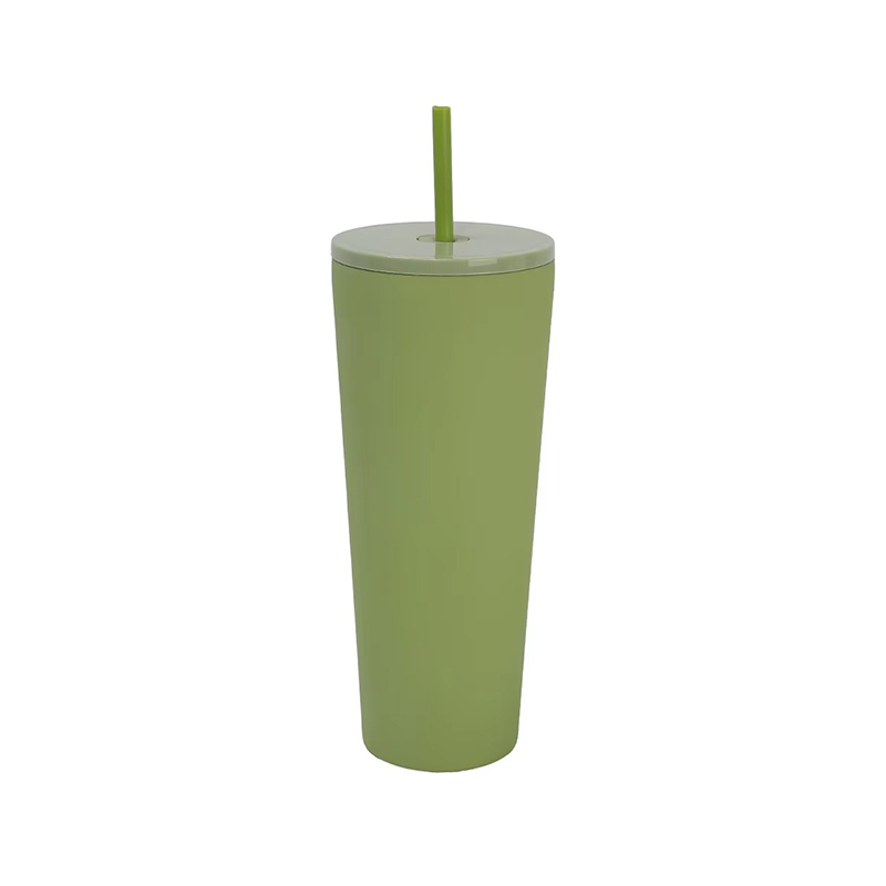 Why Tumbler With Straw Fits Modern Drinking Routines